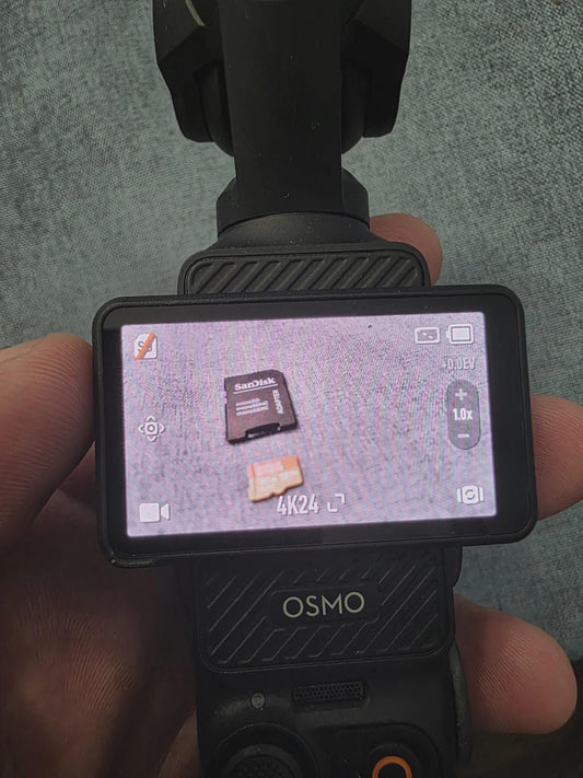 Insta360 X5, Essentials Bundle, 2 Battties in Excellent condition