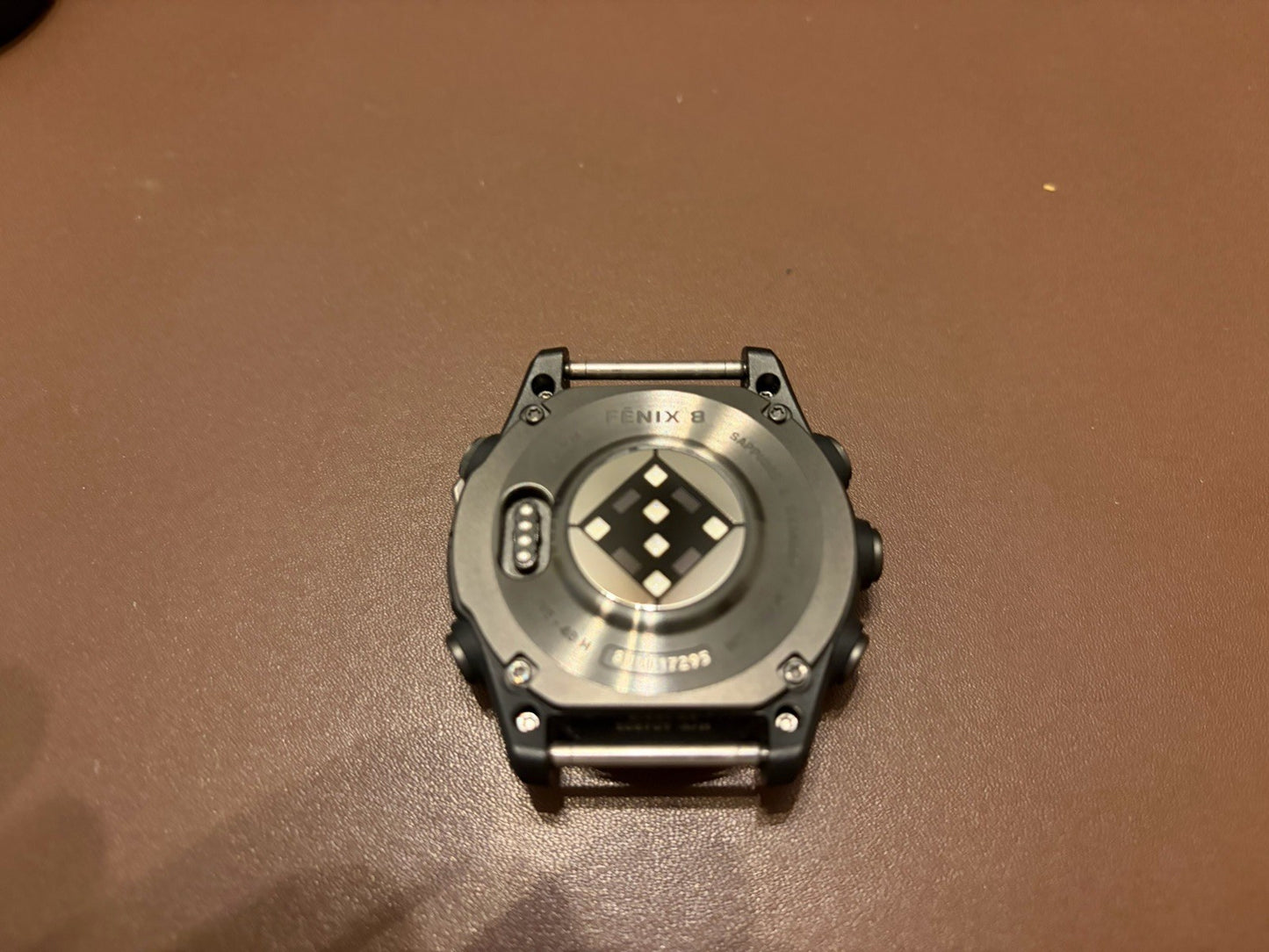 Garmin Fenix 8 AMOLED - 43mm Carbon Gray DLC