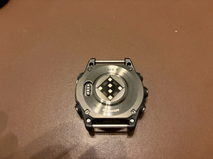 Garmin Fenix 8 AMOLED - 43mm Carbon Gray DLC