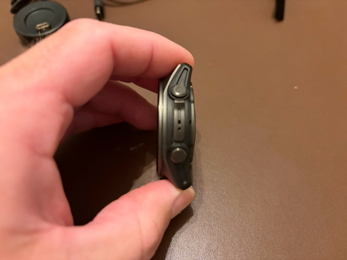 Garmin Fenix 8 AMOLED - 43mm Carbon Gray DLC